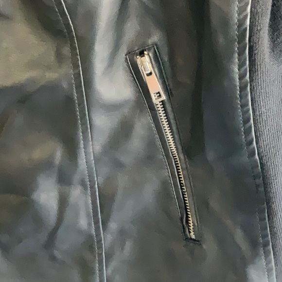 Calvin Klein Black Leather Jacket with Zippered Front and Fitted Waist - Picture 4 of 8